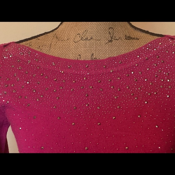 Beautiful bling sweater-New! - Picture 2 of 4